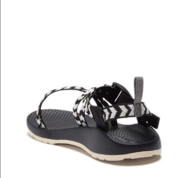 New w/box Chaco Kids Sandals Toddler size 12 - Picture 3 of 6